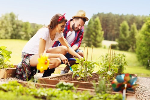 Gardeners in Spitalfields pricing for a compact courtyard garden
